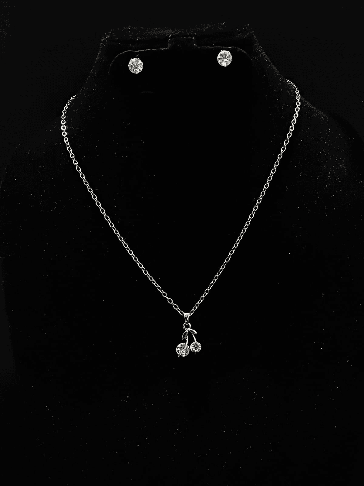 Dainty Solitaire Charm Pendant Chain Sets