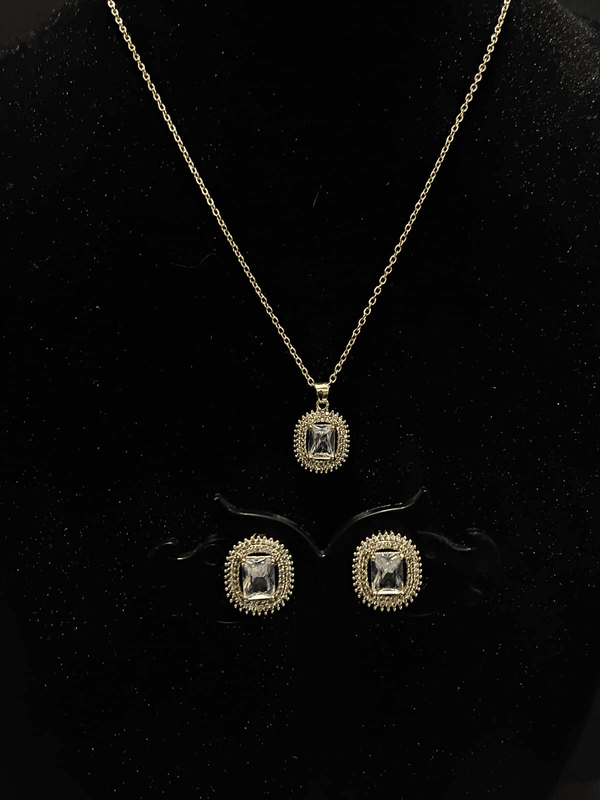 Classic Rectangle AD Stone Pendant Set